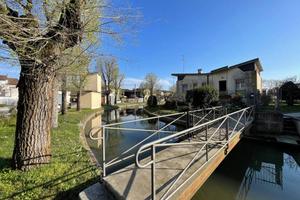 Villa di 132 m² con 4 locali e box auto a Rosasco