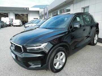 Volvo XC40 D3 AWD Momentum Core 150cv