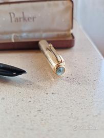 Penna stilografica Parker 51 in oro