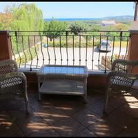 Appartamento tre locali su 2 piani con vista mare