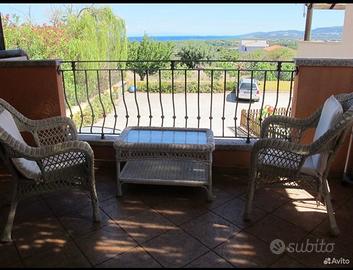 Appartamento tre locali su 2 piani con vista mare