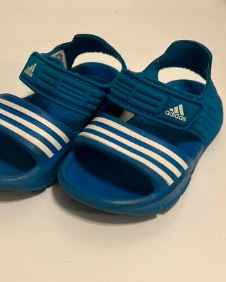 Sandali in gomma Adidas n°22