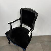 Poltroncina vintage nera in velluto