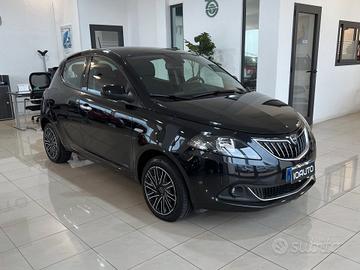 Lancia Ypsilon 1.0 Hybrid Gold 2022
