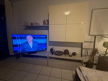 Parete salotto mobile color rovere