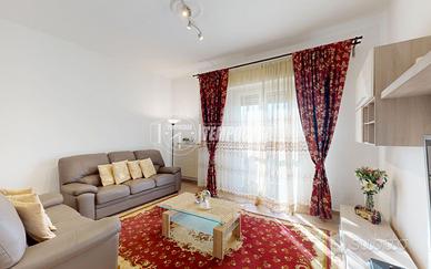 Trelocali all'ultimo piano con box e cantina