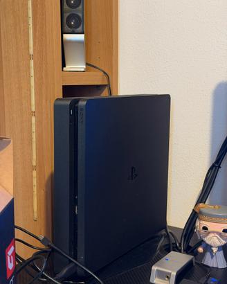 PlayStation 4 Slim - VR