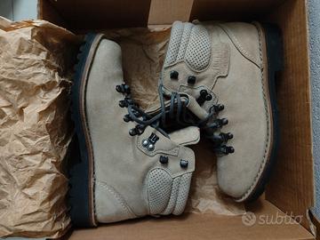 scarponi artigianali 