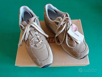 Scarpe marca MBT modello SINI LUX