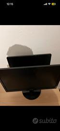 2 Monitor per Computer Phillips e Benq