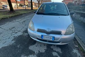 Toyota yaris 2003