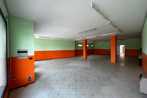 Locale commerciale ampia metratura