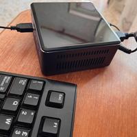 Intel NUC i5 8Gb RAM