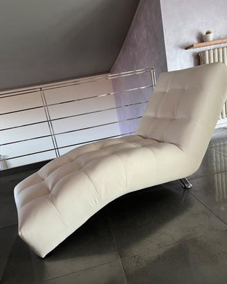 Chaise longue