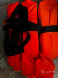 Giubbotto di salvataggio parabordi