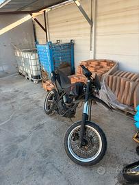 Beta M4 Motard