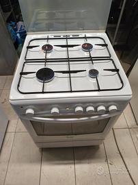 CUCINA A GAS FORNO A GAS E ELETTRICO ARISTON HOTPO