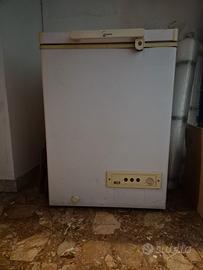 congelatore a pozzetto 