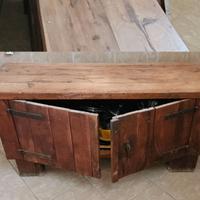 Mobile in ginepro profumato sardo