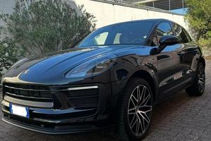 Porsche Macan Sport Chrono Pdk