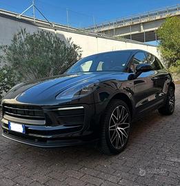 Porsche Macan Sport Chrono Pdk