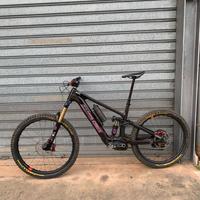 Santa cruz Bullit CC xo custom