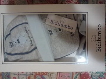 bavaglino cappello e scarpe 