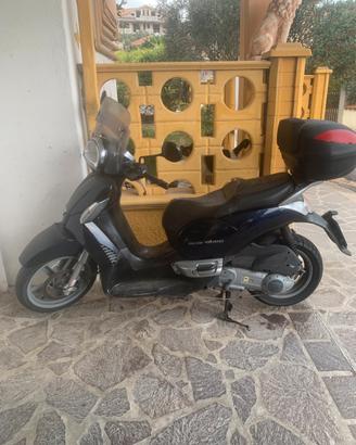 Aprilia scarabeo 250