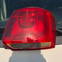 Faro posteriore Polo 