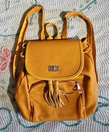 zaino giallo di carpisa