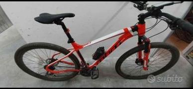 Bici mountain bike prezzo ribassato