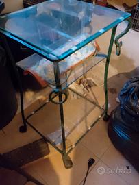 tavolino in vetro e ferro battuto 