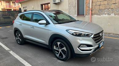 HYUNDAI TUSCON
