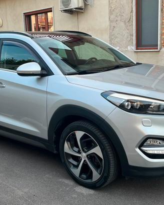 HYUNDAI TUSCON