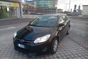 FORD FOCUS SW 1.6 TDCi 105 CV Cruise control