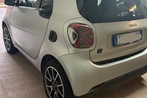 SMART Fortwo EQ + toretta ricarica 🔋