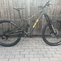 Bici GT FORCE CARBON PRO
