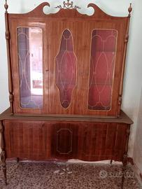 Vetrina in Stile Liberty degli anni Sessanta 