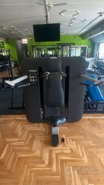 Shoulder press technogym kinesis