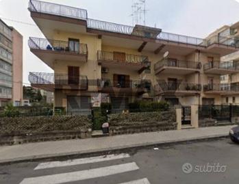 Locale Commerciale - Acireale