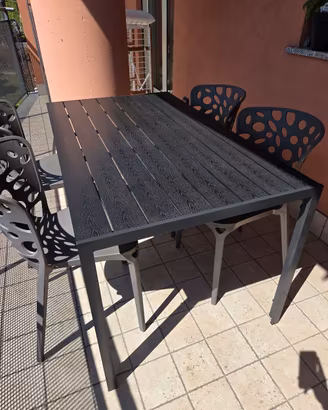 Tavolo L80 x P140 x H74 cm + 4 sedie - NUOVI