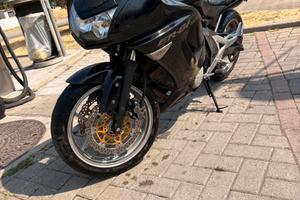 Kawasaki er-6f