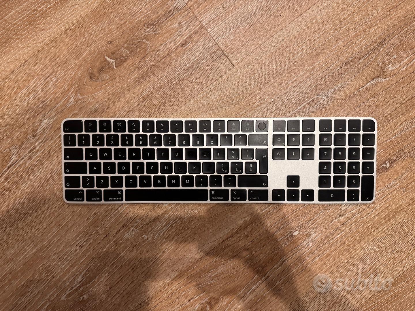 Magic Keyboard con Touch ID e tastierino numerico - Informatica In ...