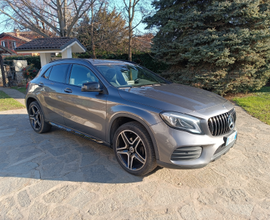 Mercedes Benz GLA 200d Premium night edition AMG