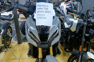 HONDA X-ADV 750