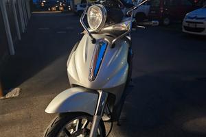 Piaggio Beverly 500 – 2003 – 24.000 km
