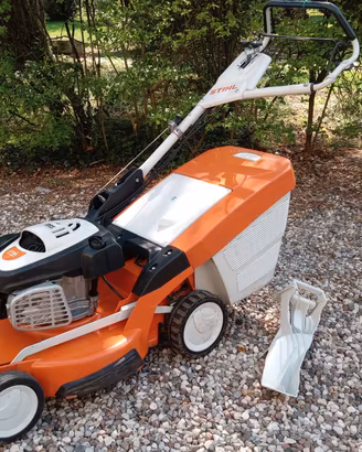 Tagliaerba STIHL BRIGGS STRATTON 53 cm 