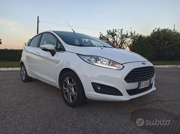 FORD Fiesta 1.4tdi OK NEOPATENTATI e distribuzione