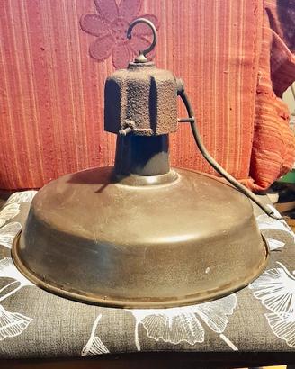 Lampada industriale vintage