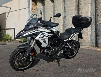 Benelli trk 502